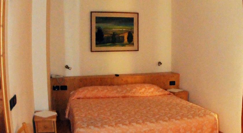 Hotel Rosa Wellness & Spa Vigo di Fassa Exterior photo
